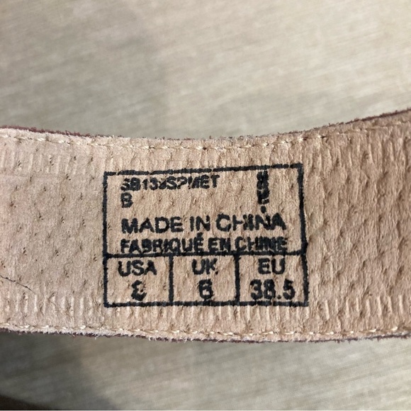 REVITALIGN Sz 8  Excursion Sugar Plum Metallic Velcro Closure Comfort Sandals - Picture 7 of 11